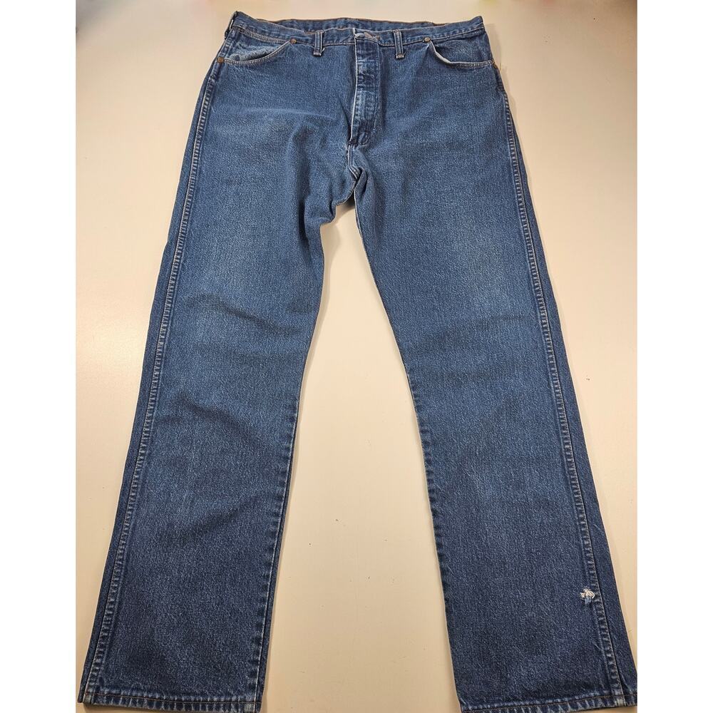 Vintage 13mwz made in USA 40x34 wrangler western rodeo blue jeans TALL mens
